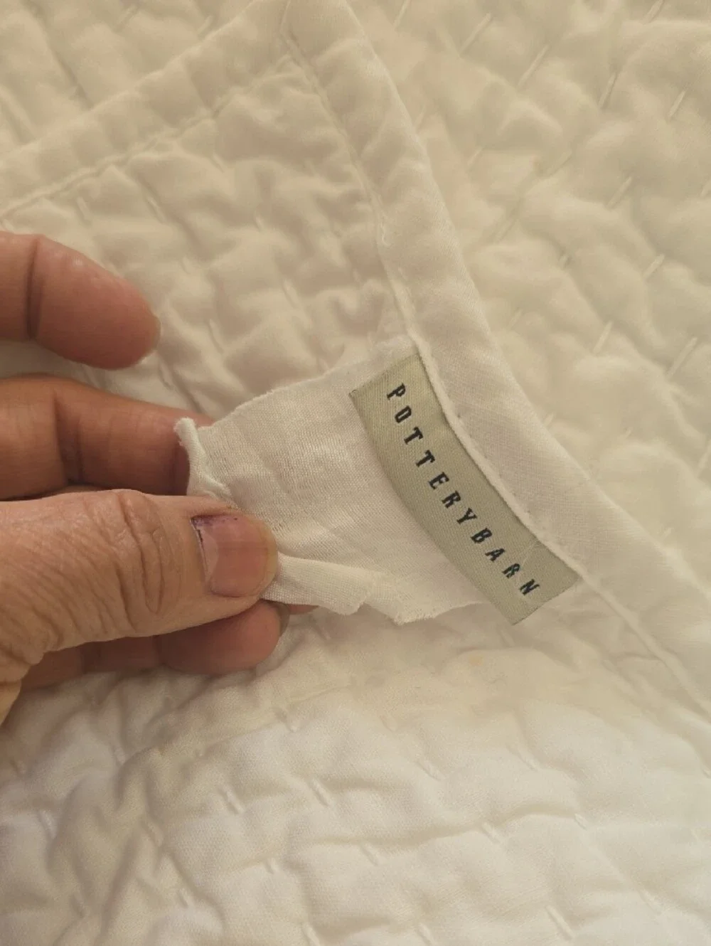 Pottery Barn White Ruched Quilted Coverlet Queen